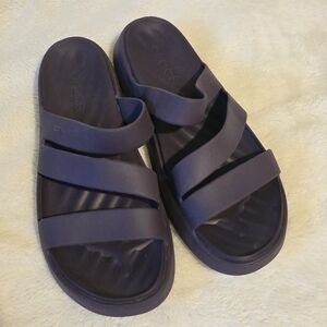 Crocs Purple Sandals